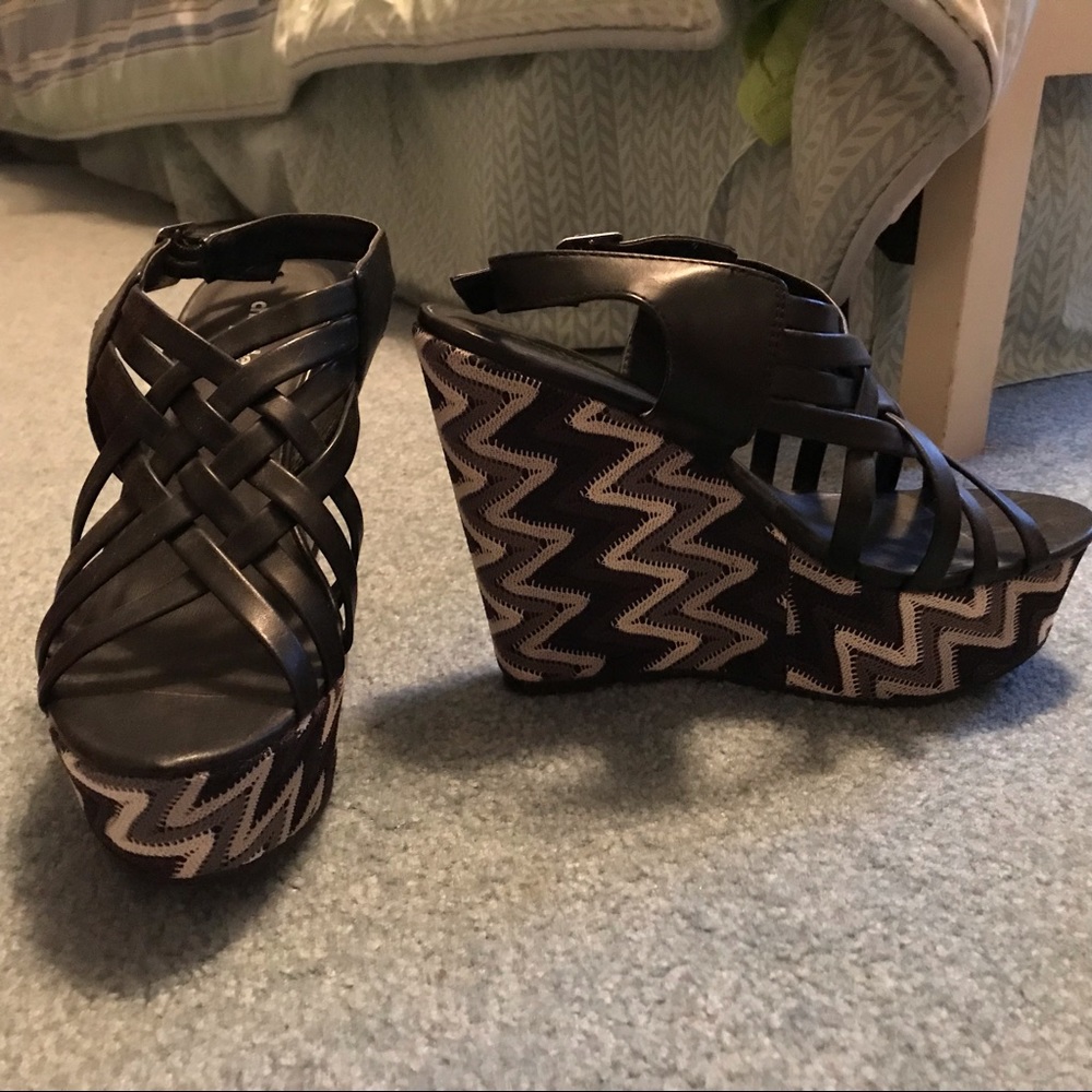 Chevron wedges